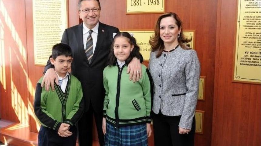 Altındağlı &Ouml;ğrencilerin Başkan Amcası