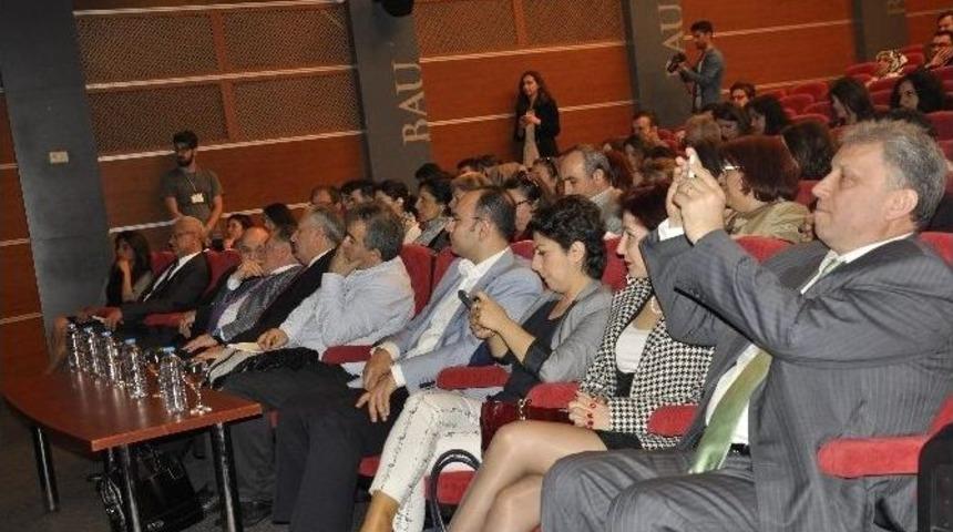 Yeni Yabancı Dil M&uuml;fredatı &Ccedil;ok Y&ouml;nl&uuml; Olarak Ele Alındı