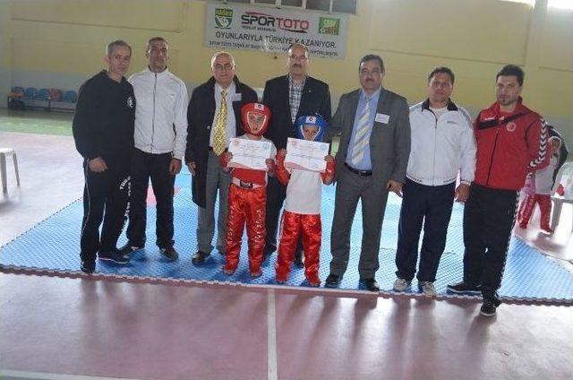 Kick Boks Dostluk Maçları Kula’da Yapıldı