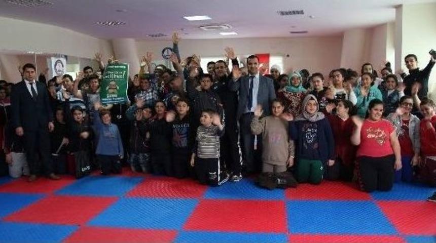 Spor Yapan &Ccedil;ocuklar Obez Olmaz