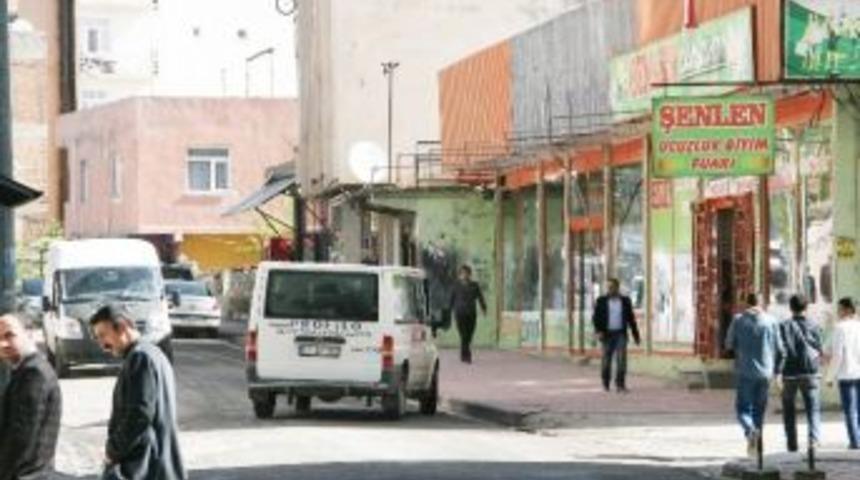 Silvan&rsquo;da Kahve Baskını: 1 Yaralı