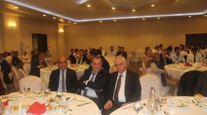 Hakemlerin Gecesinde Kadir Tozlu&rsquo;ya Doğum G&uuml;n&uuml; S&uuml;rprizi