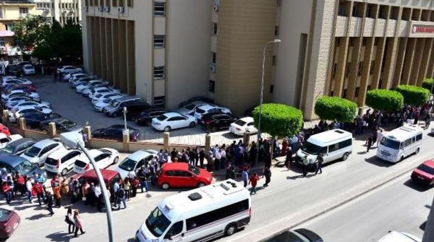 Adana Adliyesi'nde Arama Kuyruğu