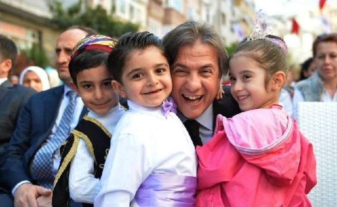 Başkan Demircan: &ldquo;&ccedil;ocuklarımızı K&uuml;&ccedil;&uuml;k Yaşta Eğiterek Beyoğlu&rsquo;nun Geleceğini İnşa Ediyoruz&rdquo;