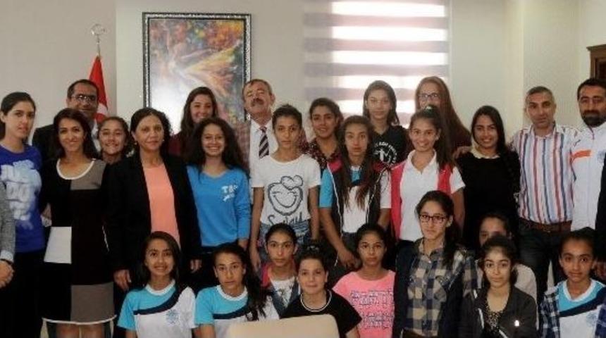 Şampiyonaya Katılacak Sporcular Eş Başkanları Ziyaret Etti