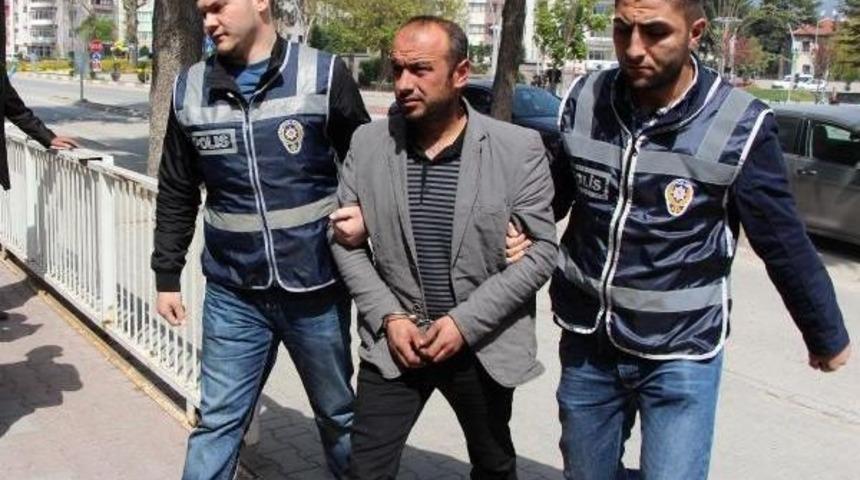 &Ccedil;aldığı Kabloları Hurdacıya Satarken Yakalandı