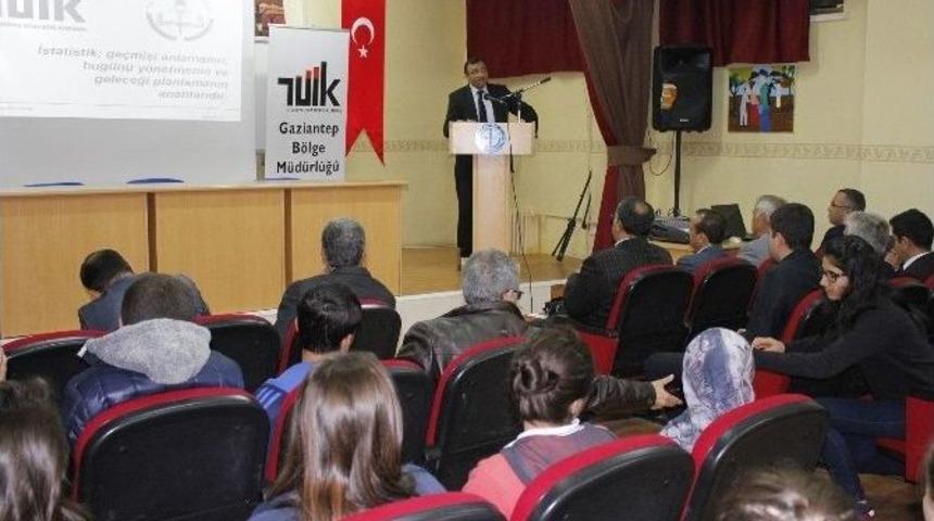 T&uuml;ik, İstatistik G&uuml;n&uuml;n&uuml; Esentepe Anadolu Lisesinde Kutladı
