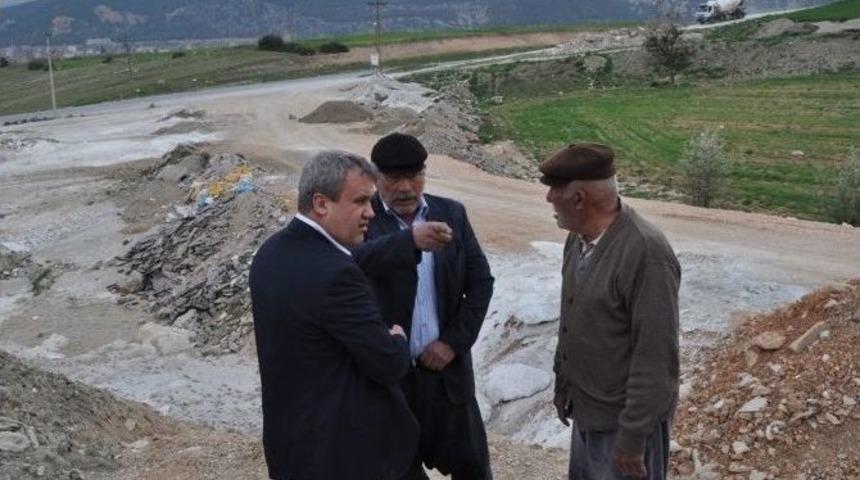 Cami Alanında İncelemelerde Bulundular