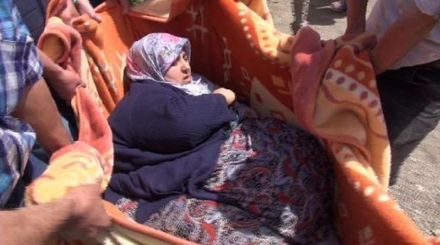 250 Kiloluk Kadın Battaniyeyle Taşındı
