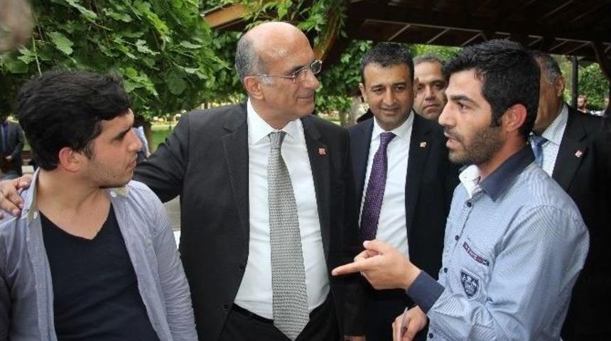 Tekin Bing&ouml;l, Adana Caddelerinde Se&ccedil;im &Ccedil;alışması Yaptı