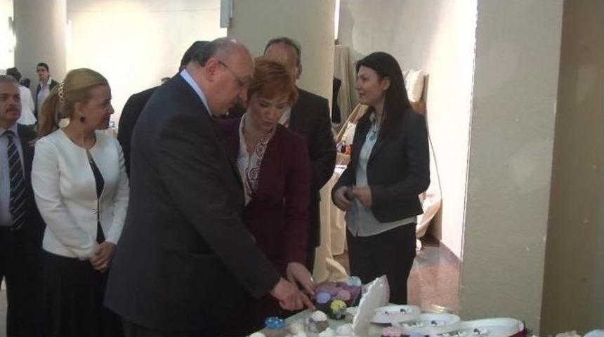 D&uuml;zce Z&uuml;beyde Hanım&rsquo;dan Yılsonu Sergisi