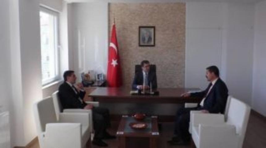 &Uuml;niversite M&uuml;d&uuml;rlerinden Kaymakam Kakillioğlu&rsquo;na Ziyaret