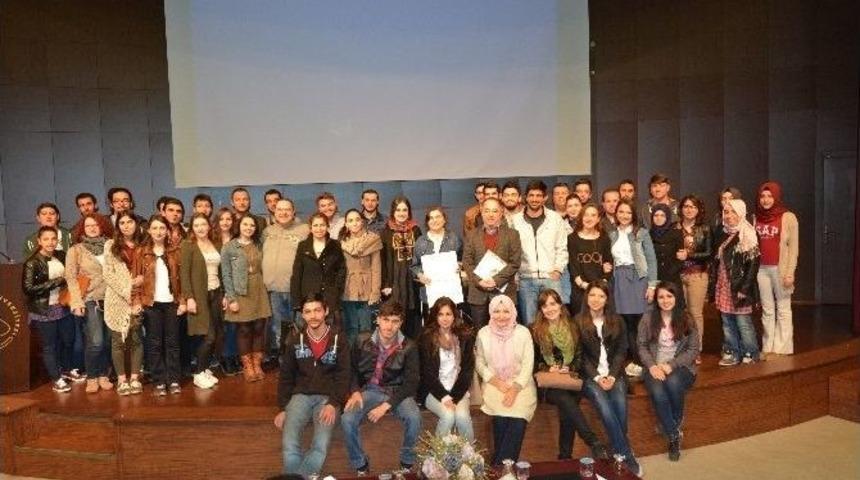 Depremlerde Ve Afetlerde Bizi Allah Koruyor