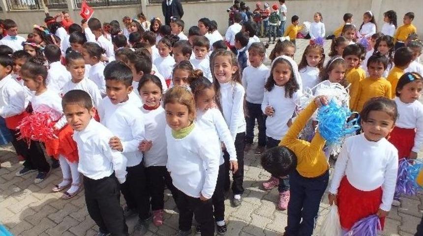 Malazgirt&rsquo;te 23 Nisan Kutlamaları