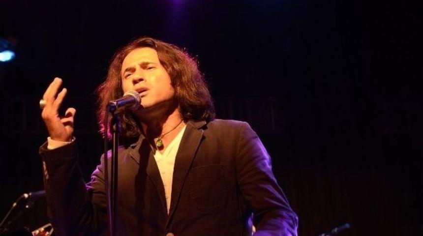 Rock&ccedil;ı İmam&rsquo;a &rsquo;m&uuml;sl&uuml;man Grup&rsquo;tan Siber Saldır