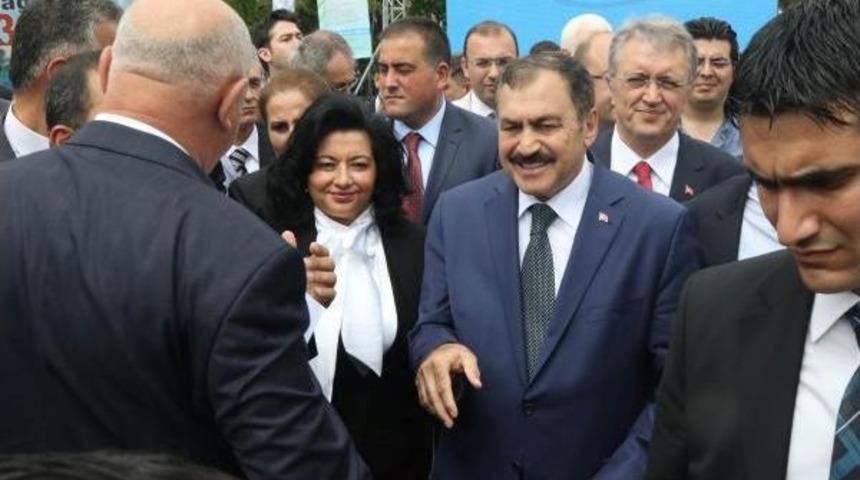 Bakan Eroğlu: Kılı&ccedil;daroğlu Bizden Belediyecilik &Ouml;ğrensin