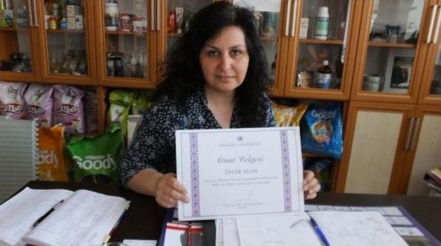 Dilek Hamım İşini İyi Yapabilmek İ&ccedil;in &Ouml;ğrenci Oldu