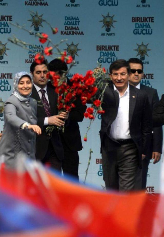 Başbakan Davutoğlu: Mazlumları Zalimlere Teslim Etmek Türklüğe Yakışmaz
