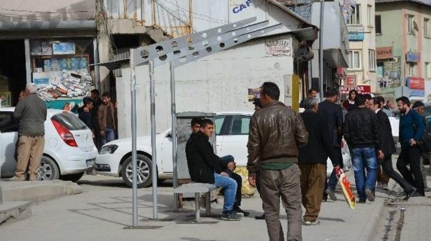 Hakkari&rsquo;ye Oturma Bankları