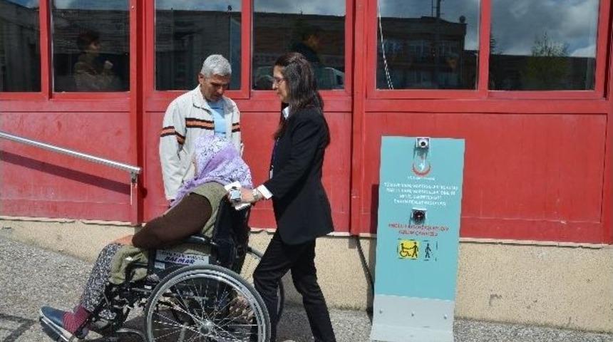 Engelliler İçin Yardım Butonu