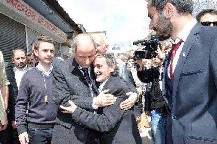 Bakan Ala, Palandöken İlçesi’nde Esnafı Gezdi Destek İstedi G1