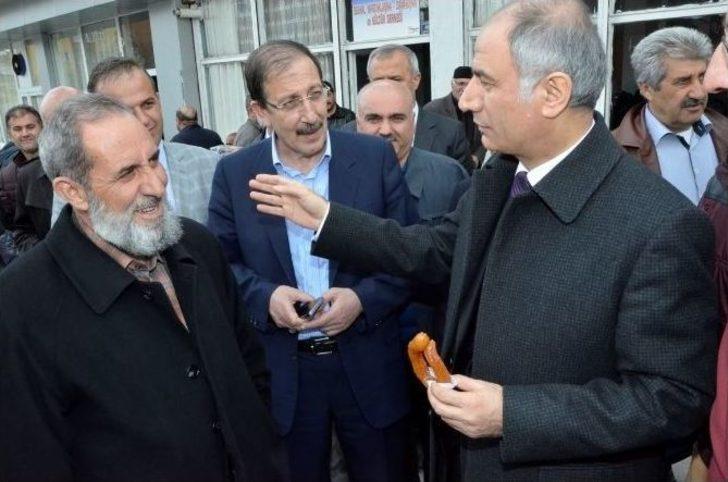 Bakan Ala, Palandöken İlçesi’nde Esnafı Gezdi Destek İstedi G3