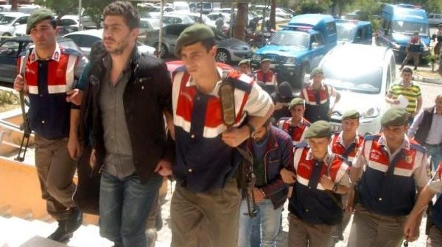 İnsan Kaçakçıları Adliyeye Sevk Edildi