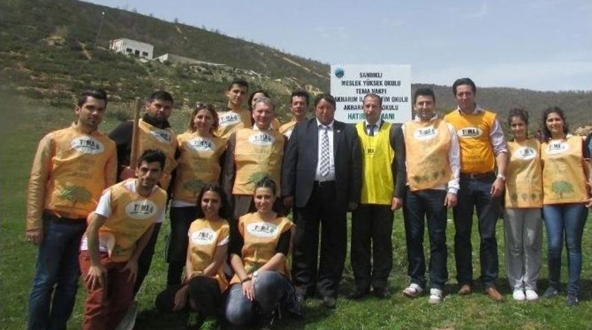 Sandıklı&rsquo;da 400 Fidan Toprakla Buluştu