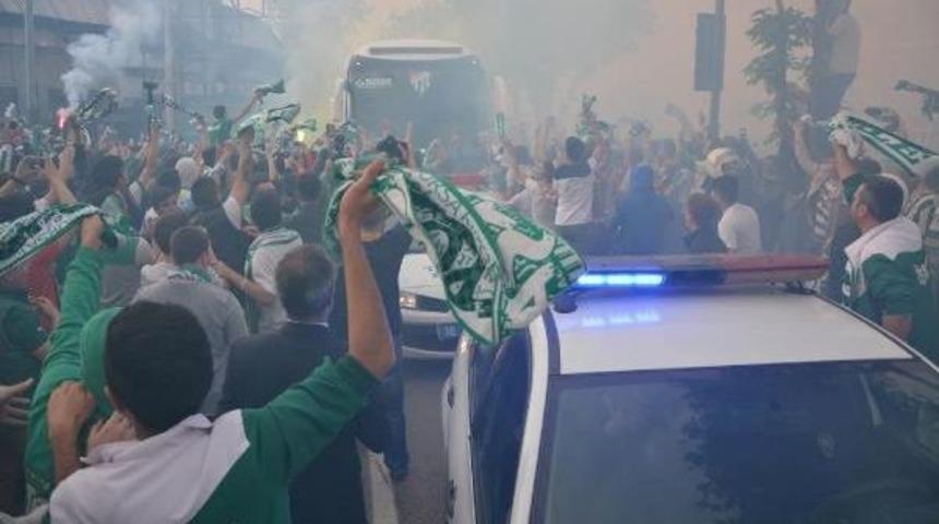 Bursaspor-Fenerbah&ccedil;e Ma&ccedil;ından Notlar