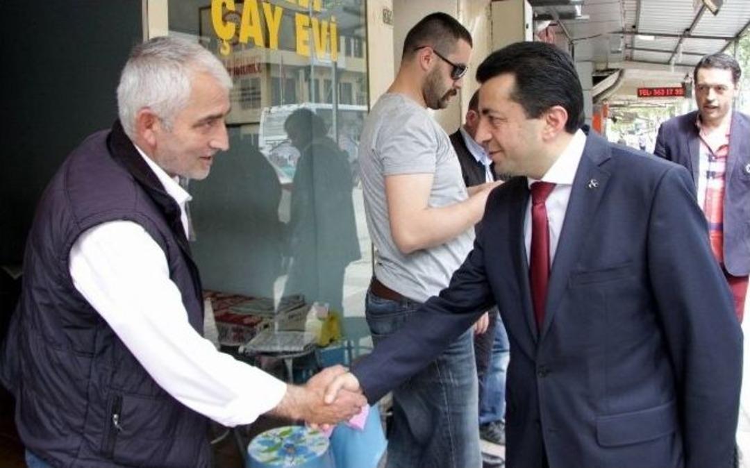 Zırhlıoğlu Yıldırımlıların Sıkıntılarını Dinleyip Destek İstedi