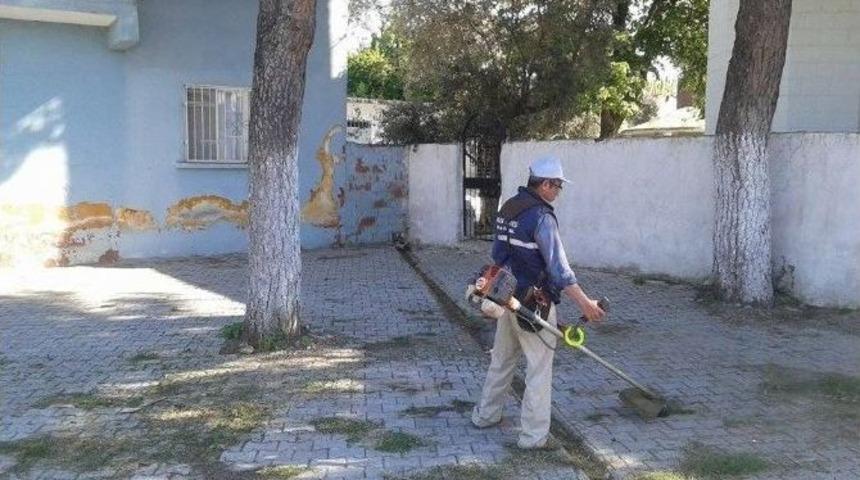 &Ouml;zakcan; "halkımızın Eksiksiz Hizmet Alması İ&ccedil;in &Ccedil;alışıyoruz"