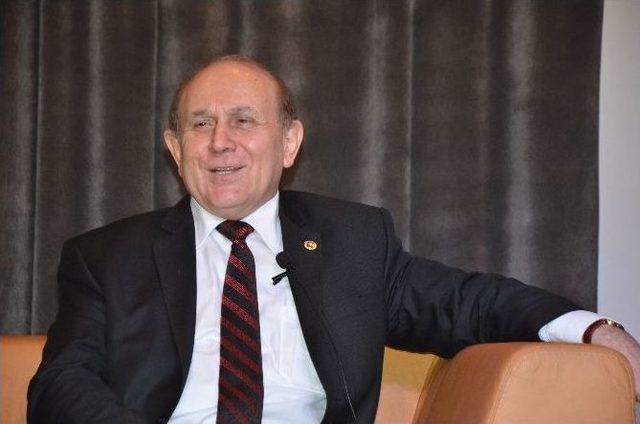 Kuzu: “parlamenter Sistem Kokuşmuş Bir Model”