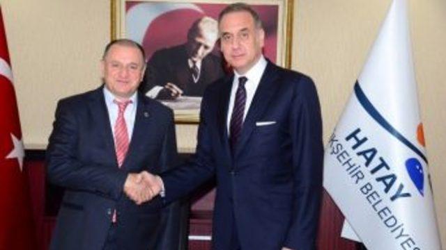 Arıboğan, Ziyaretlerini Sürdürüyor