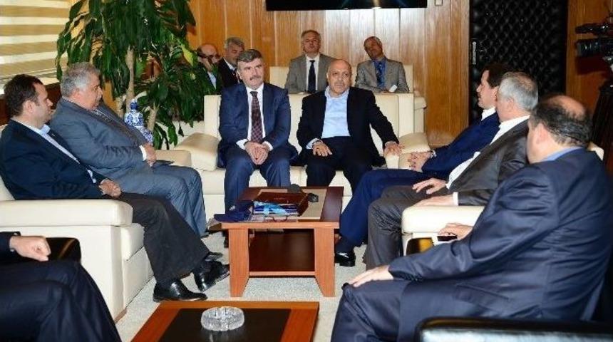 Hak-iş Ve Memur-sen 1 Mayıs&rsquo;ı Konya&rsquo;da Kutlayacak