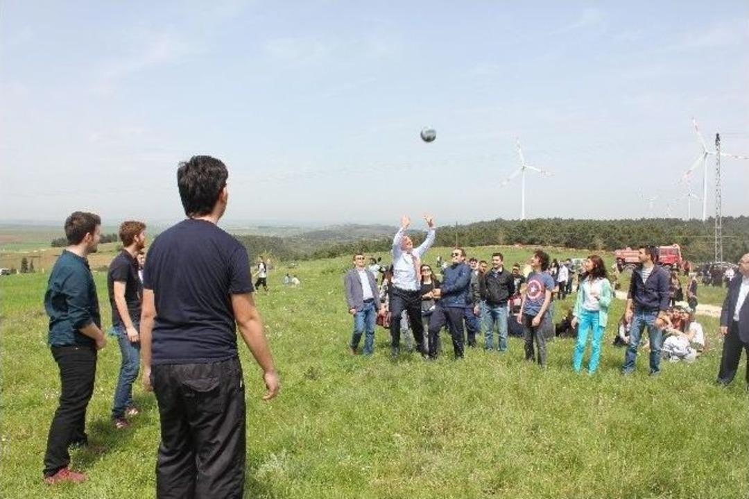 Fetih Yolunda 562 &Ccedil;ınar Fidanı