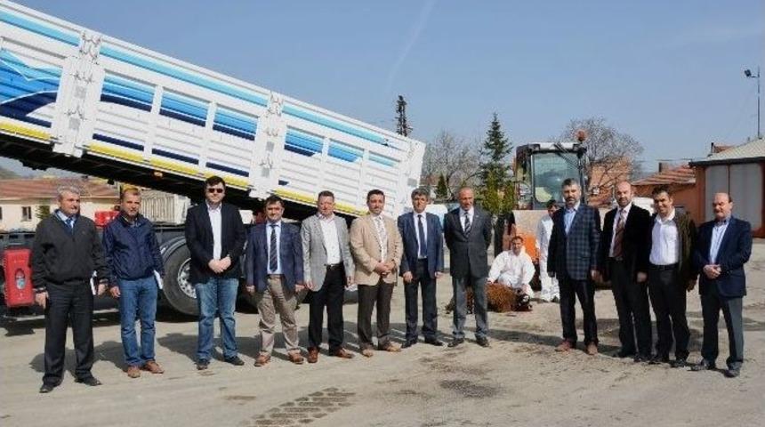 Boz&uuml;y&uuml;k Belediyesi Ara&ccedil; Filosunu Genişletti