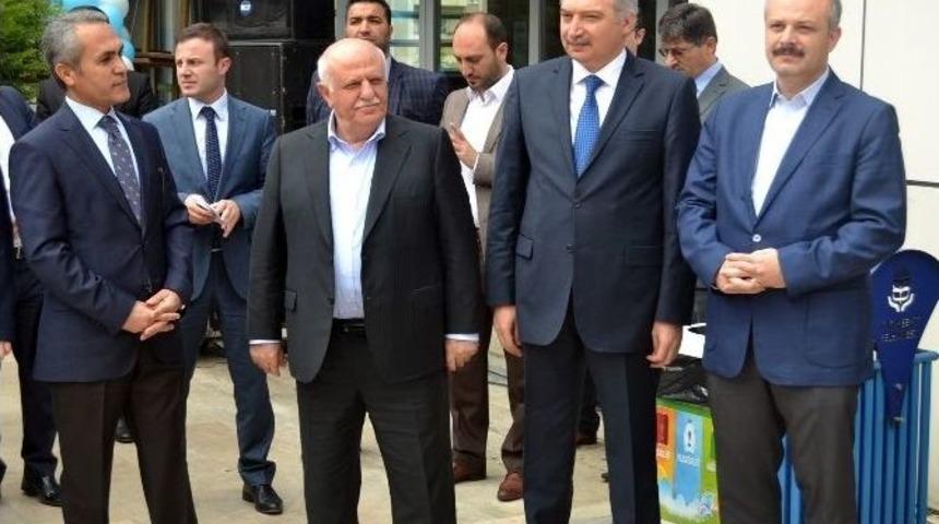 B&uuml;tef, Kapılarını &Uuml;niversite Adaylarına A&ccedil;tı