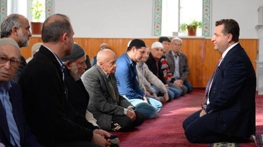 Karesi&rsquo;de Her Yer K&uuml;t&uuml;phane