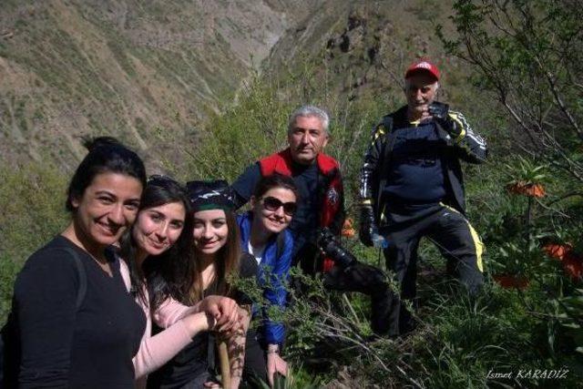 Hakkari'de Kartpostallık Görüntüler Arasında Doğa Yürüyüşü