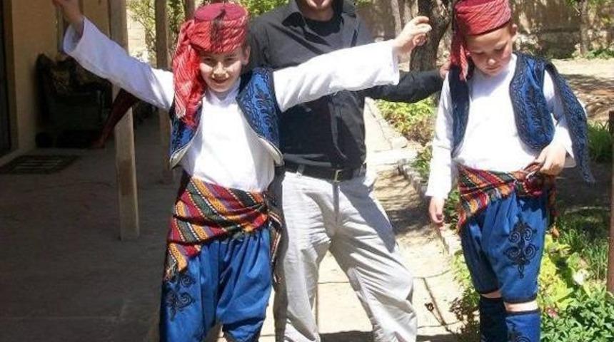 Elindeki Oluk, Y&uuml;ksek Gerilim Hattına Değince &Ouml;ld&uuml;