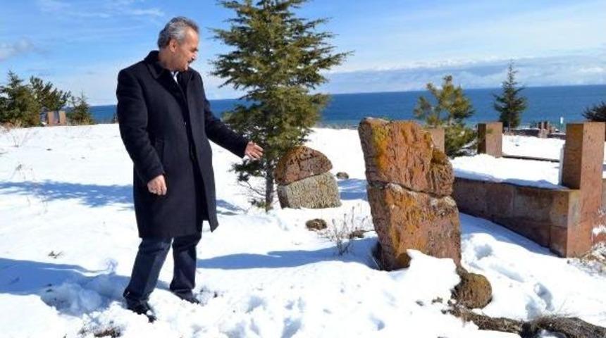 'diriliş Ertuğrul' Dizisine Ahlat'tan Eleştiri