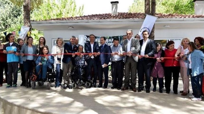 Muratpaşa&rsquo;dan Engelsiz Kafe,spor Ve Yaşam Alanı