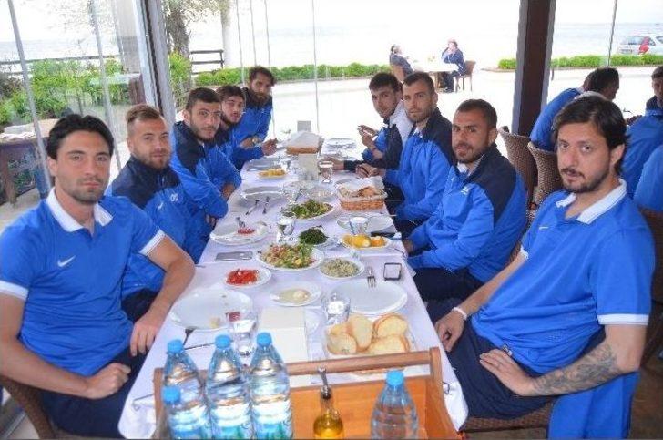 Adana Demirspor Kafilesi Akşam Yemeğinde Buluştu G2