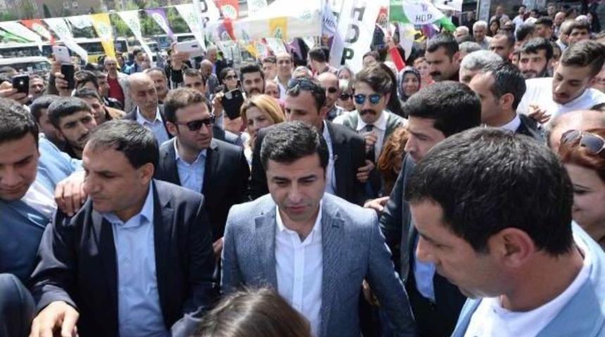 Demirtaş'tan Erdoğan'a Yanıt: O 'yok' Dedi Diye Yok Olmuyor