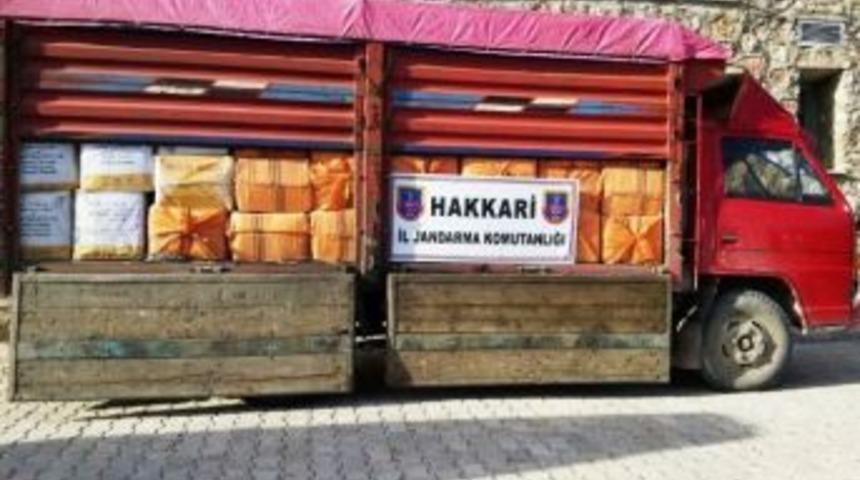 Hakkari&rsquo;de 5 Ton 652 Kilo Ka&ccedil;ak &Ccedil;ay Ele Ge&ccedil;irildi