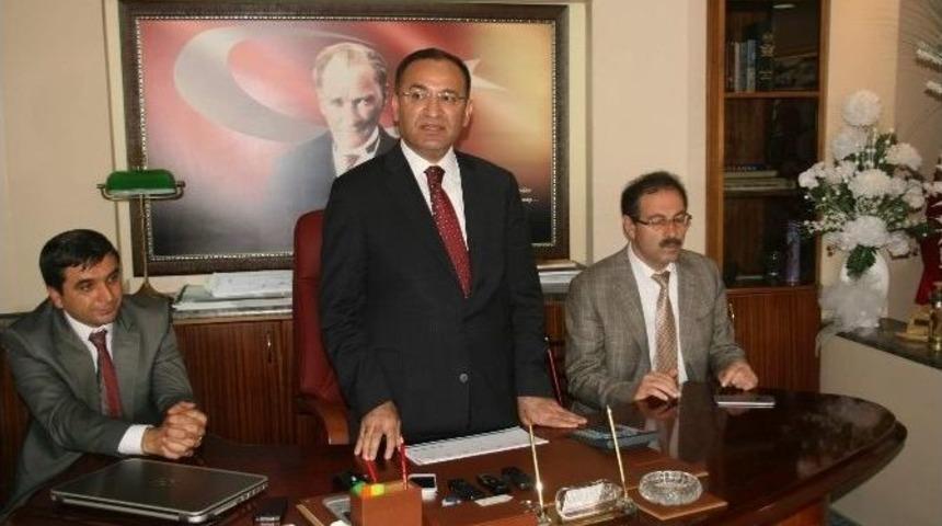 Eski Adalet Bakanı Bekir Bozdağ: