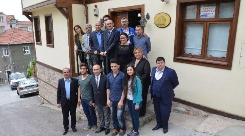 Ak Parti İl Başkanı Ceyhan Basın M&uuml;zesi&rsquo;ni Ziyaret Etti