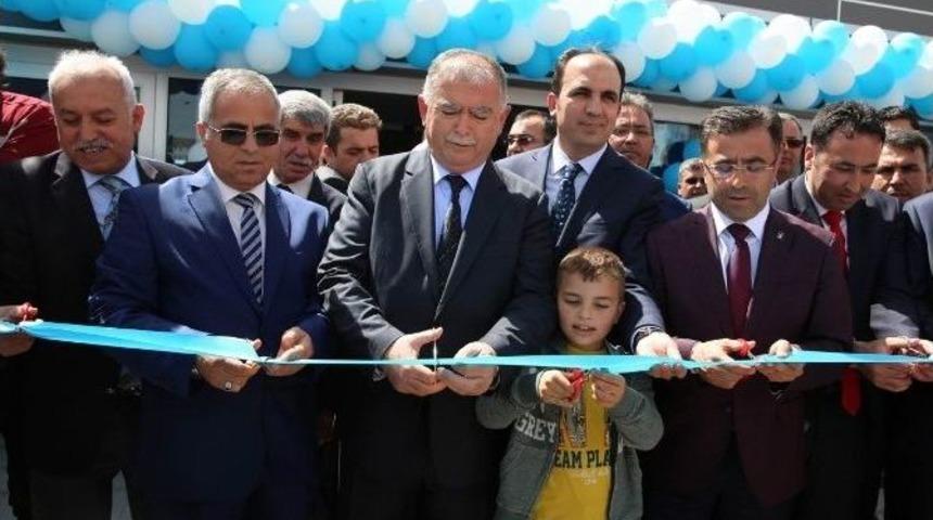 Sancak Y&uuml;zme Havuzu T&ouml;renle A&ccedil;ıldı