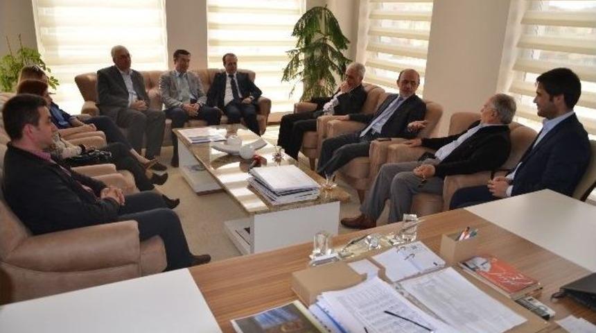 Sakarya Gazeteciler Birliği &Ouml;zt&uuml;rk&rsquo;&uuml; Ziyaret Etti