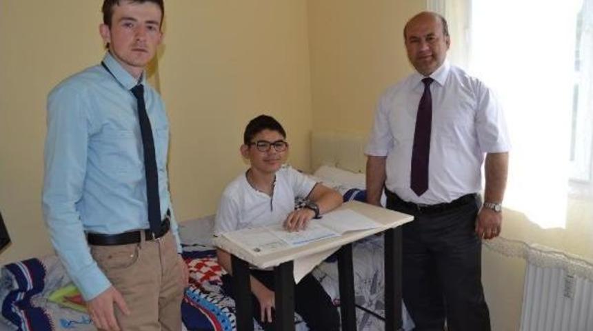 Yatağında Sınava Girdi